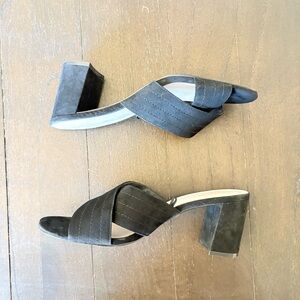 Ann Taylor Black Faux Suede Block Heel Mules Women’s Size 9 Classic Evening